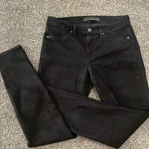 Women’s black stretchy jeans